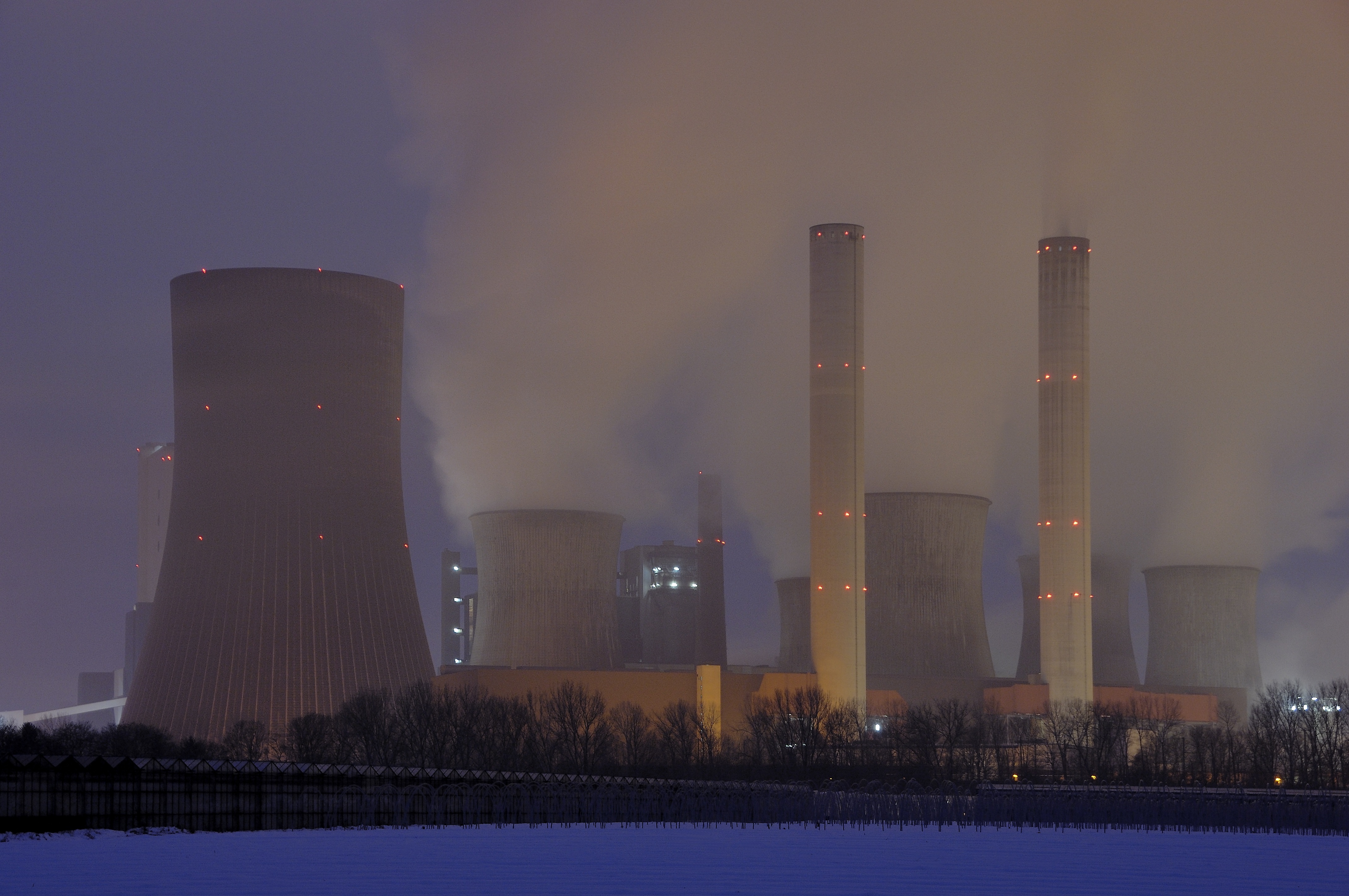 인도, AI 전력 수요 급증에 원전 민간 개방…2047년까지 100GW 목표
